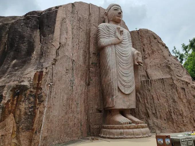 nawakada tample udubaddawa படம்