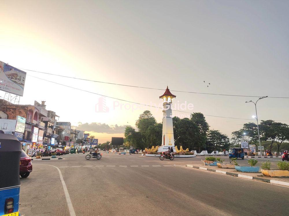clock tower batticaloa படம்