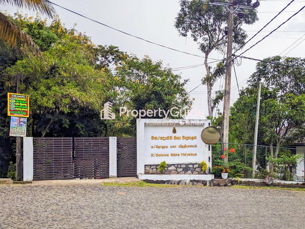 doluwa maha vidyalaya Image