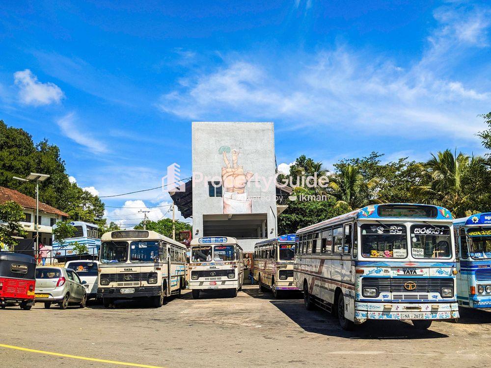 main bus station pathahewaheta Image