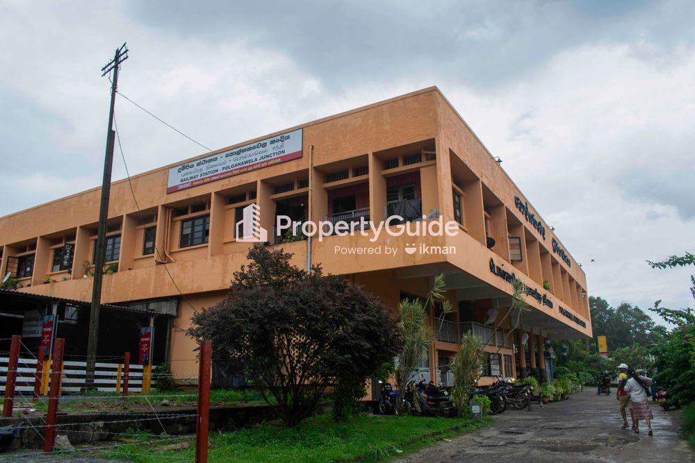 polgahawela-railway-station Image