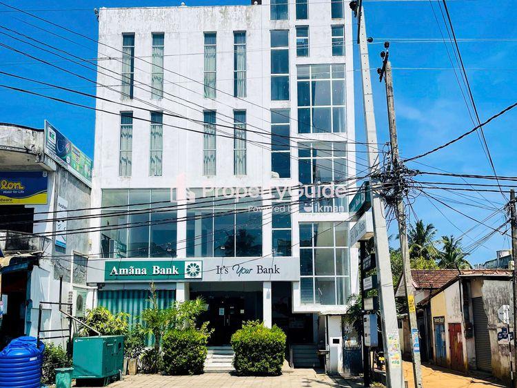 amana bank akkarepattu Image