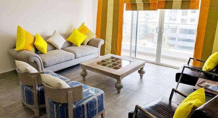 blue-ocean-beach-road-living-room கல்கிசை