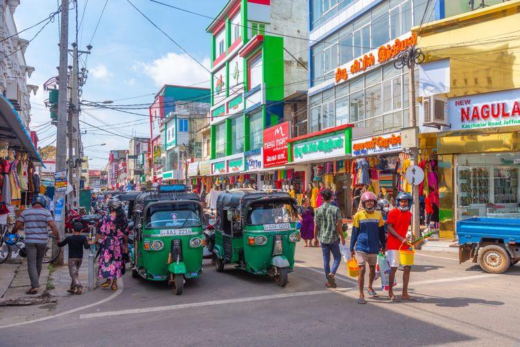 Busy Street in Jaffna Jaffna City busy-street-in-jaffna Jaffna City