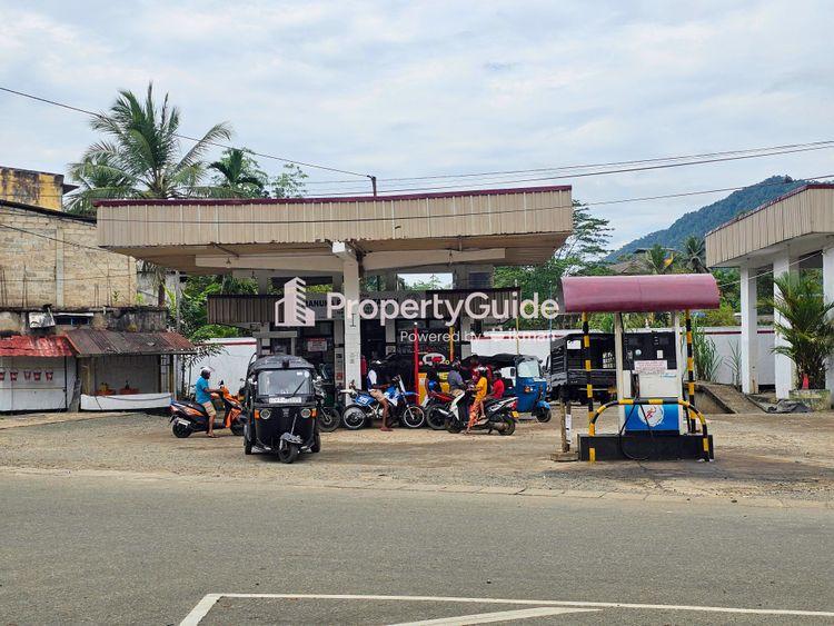 ceypetco filling station neluwa Image