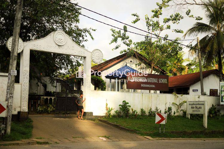 miriswatta national school dodangoda Image