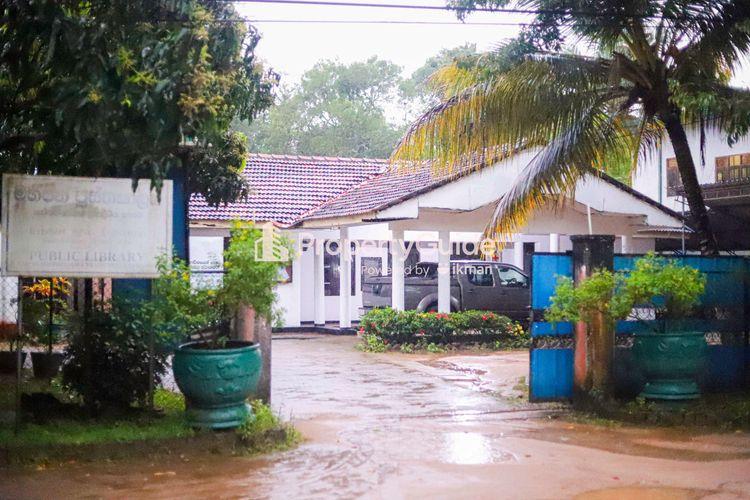 nawagaththegama public library படம்