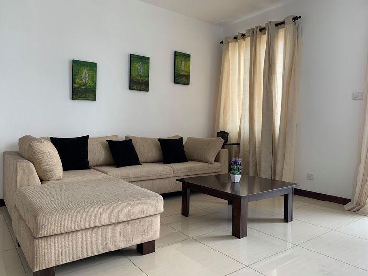 on320-residencies-living-room Colombo 2