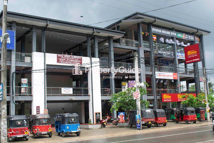 polgahawela-public-market Image