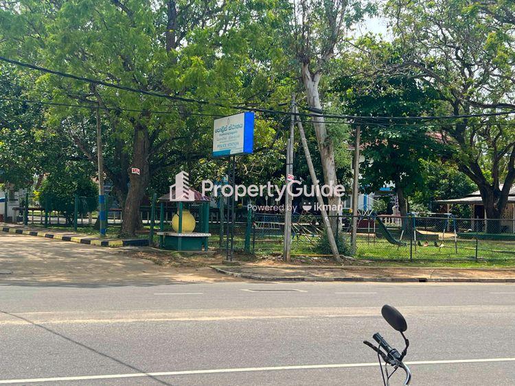 police station angunakolapellessa Image