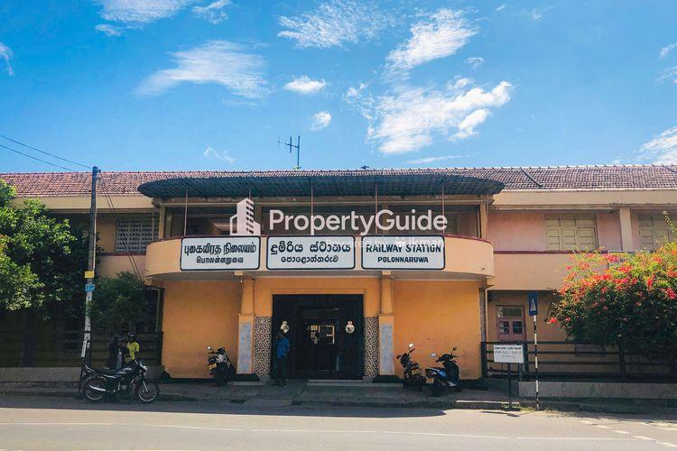 railway station polonnaruwa ඡායාරූපය