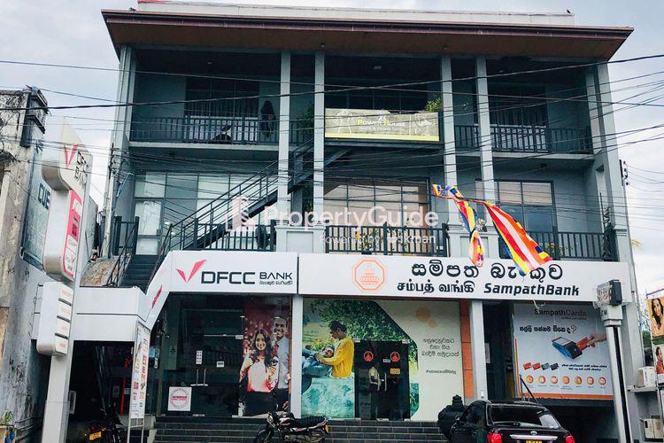 sampath bank hingurakgoda ඡායාරූපය