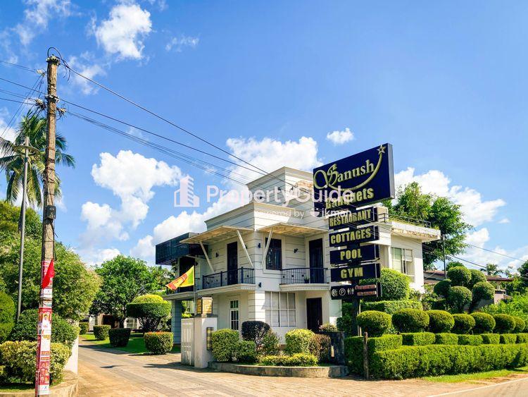 sanush banquets attanagalla படம்