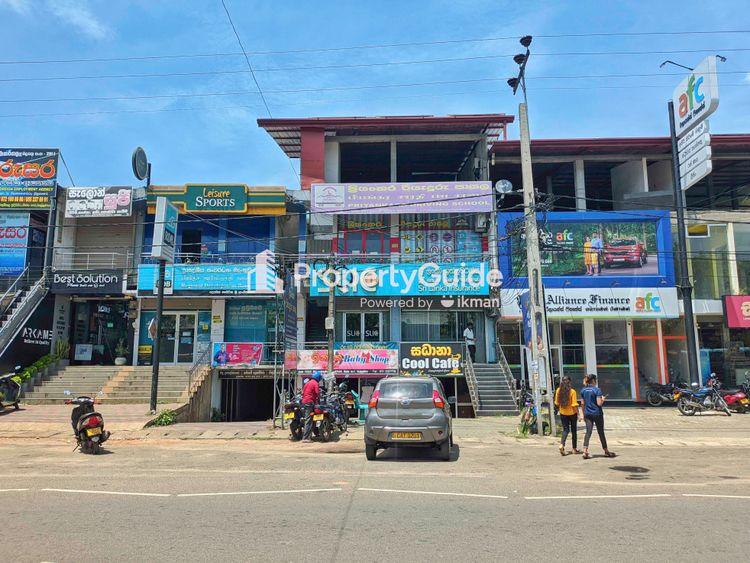 sri-lanka-insurance-wellawaya Image