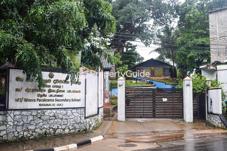 weera parakrama secondary school yatawatta படம்