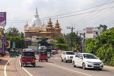 mahamevnawa-amawathura-monastery මාවතගම