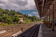 peradeniya-railway-station Peradeniya